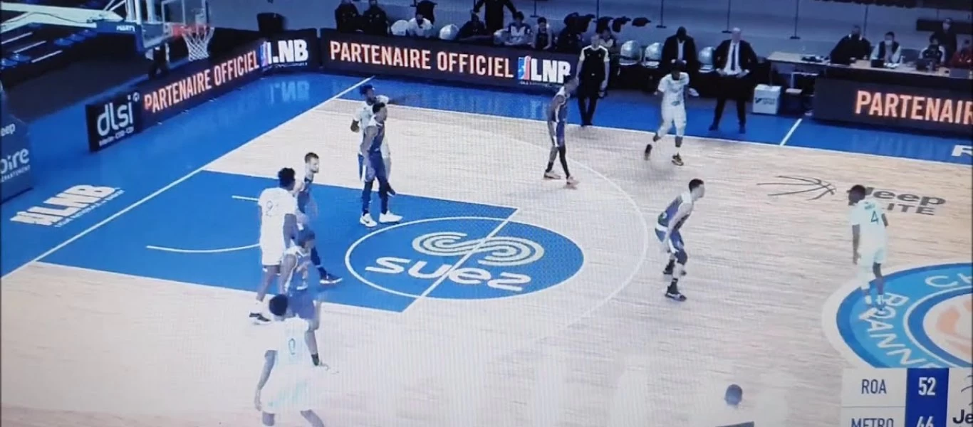 Γαλλία: Μπασκετμπολίστας έριξε μπουνιά σε αντίπαλο κατά τη διάρκεια του αγώνα (βίντεο)